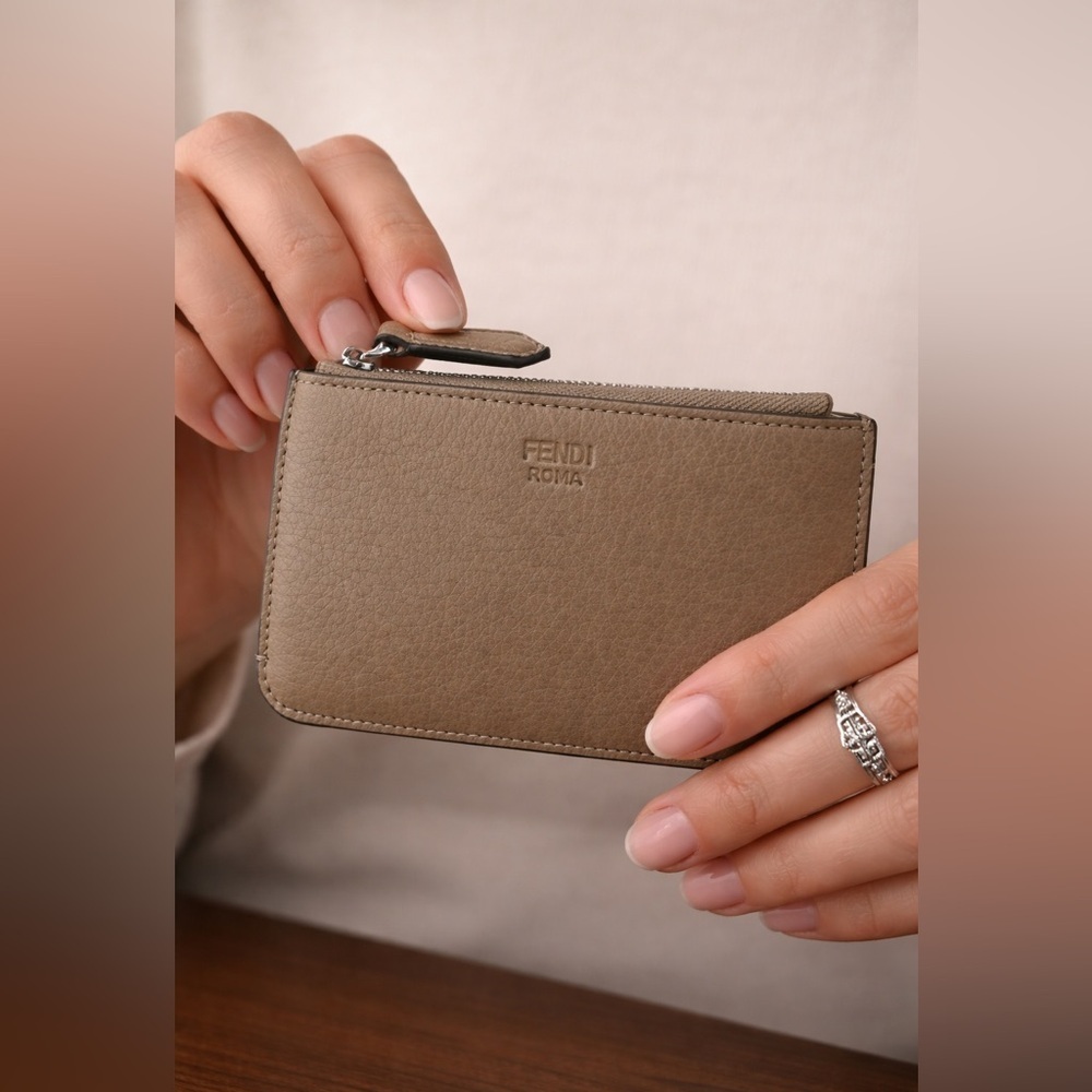 Fendi Roma Beige Leather Card Holder - Picture 10 of 10